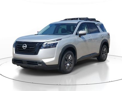 New 2025 Nissan Pathfinder SV w/ Black Appearance Package