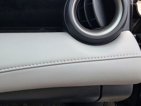 Used 2018 Toyota RAV4 XLE w/ Plus Extra Value Package image 20