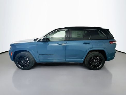 New 2026 Jeep Grand Cherokee Summit w/ Obsidian Package AWD/4WD image 4
