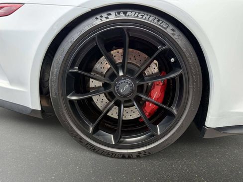 Used 2018 Porsche 911 GT3 RWD image 20