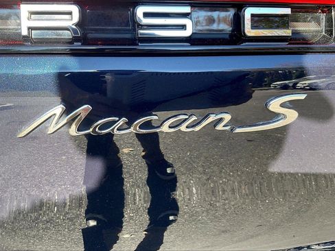 Used 2021 Porsche Macan S image 33
