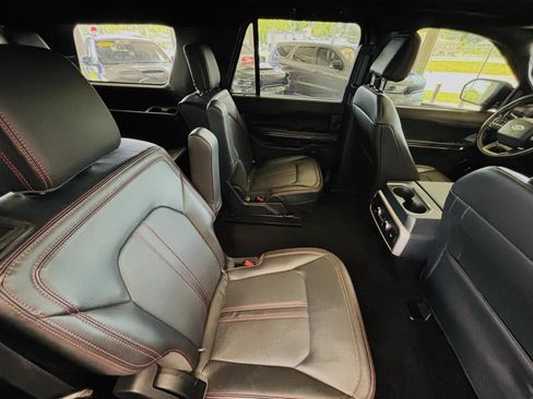 Used 2022 Ford Expedition Limited w/ Equipment Group 304A AWD/4WD image 40
