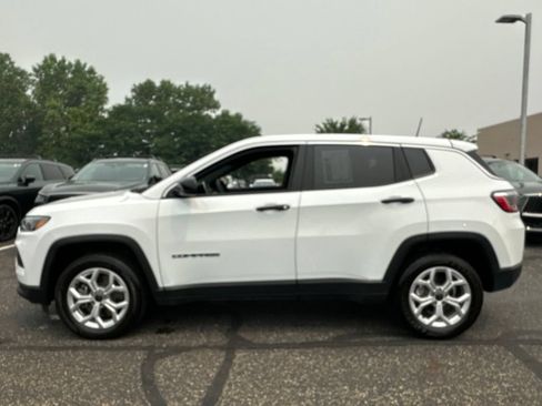 Used 2025 Jeep Compass Sport AWD/4WD image 7