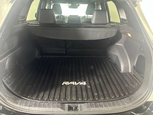 Used 2021 Toyota RAV4 XSE AWD/4WD image 10
