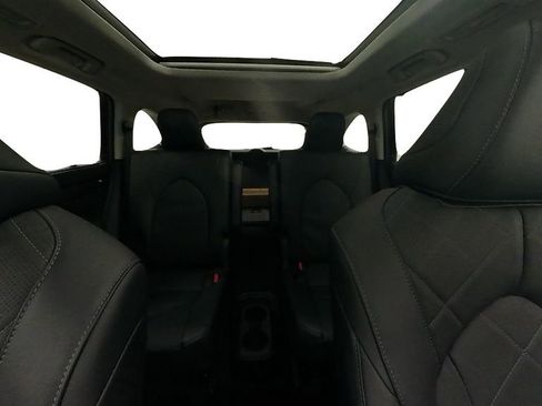 Used 2023 Toyota Highlander Platinum image 27
