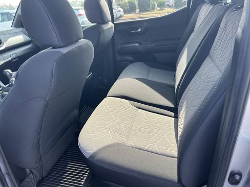 Used 2023 Toyota Tacoma TRD Sport image 32