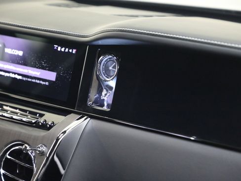 New 2026 Rolls-Royce Cullinan image 32