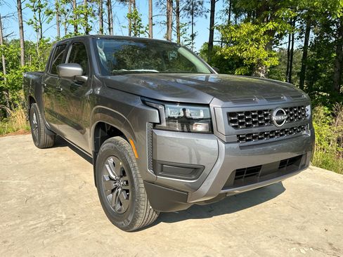 New 2026 Nissan Frontier SV w/ Tow Package RWD image 3