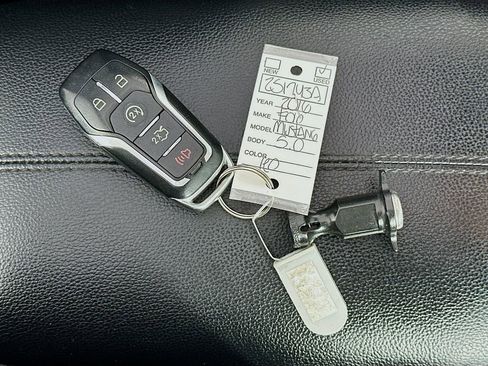 Used 2016 Ford Mustang GT Premium image 31