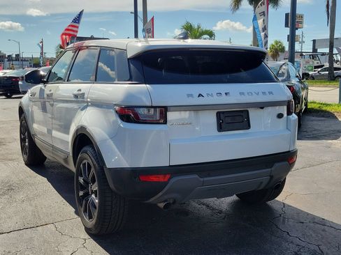 Used 2019 Land Rover Range Rover Evoque SE AWD/4WD image 6