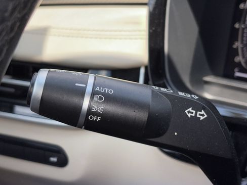 Used 2023 INFINITI QX60 Luxe w/ Cargo Package FWD image 10