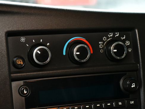 Used 2021 Chevrolet Express 2500 Extended w/ Driver Convenience Package image 17