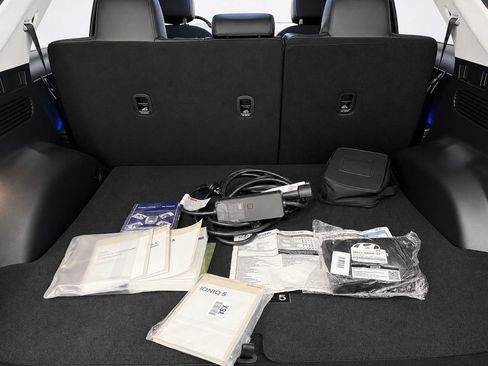 Used 2023 Hyundai Ioniq 5 SEL w/ Cargo Package AWD/4WD image 12