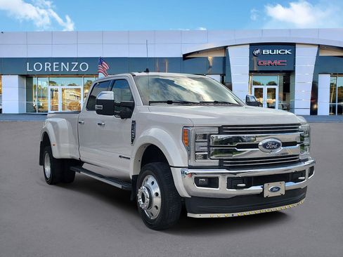 Used 2019 Ford F450 Lariat w/ Lariat Ultimate Package image 3