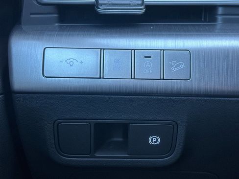 Certified 2025 Hyundai Kona SE AWD/4WD image 29