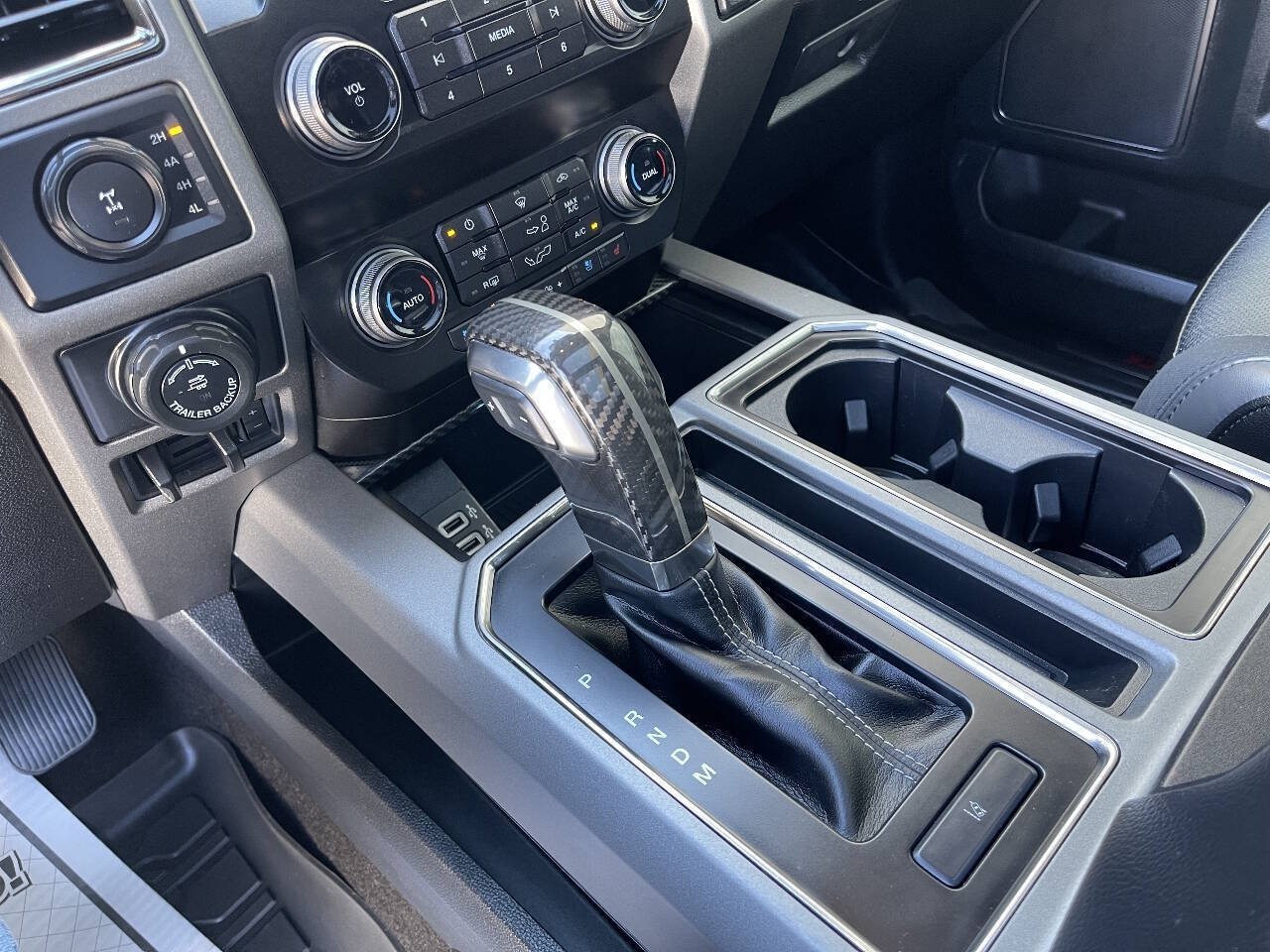 Used 2019 Ford F150 Raptor w/ Equipment Group 802A Luxury AWD/4WD image 19