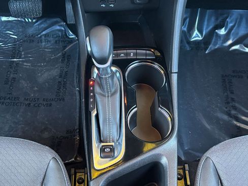 Used 2025 Buick Encore GX Preferred image 37