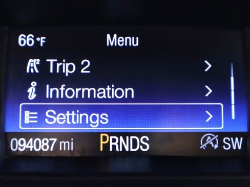 Used 2019 Ford Escape Titanium AWD/4WD image 14