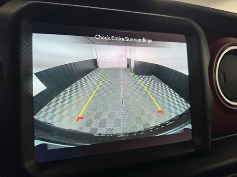 Used 2021 Jeep Wrangler Unlimited Rubicon w/ Uconnect 4C Nav & Sound Group image 19