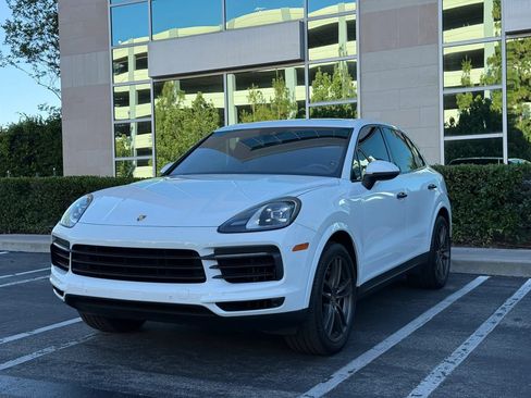 Used 2019 Porsche Cayenne AWD/4WD image 1