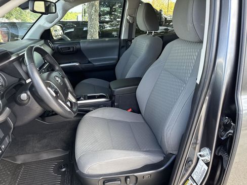 Used 2022 Toyota Tacoma SR5 image 13