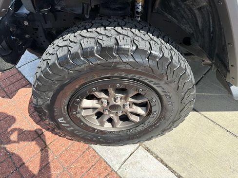 Used 2022 Jeep Wrangler Unlimited Rubicon AWD/4WD image 10