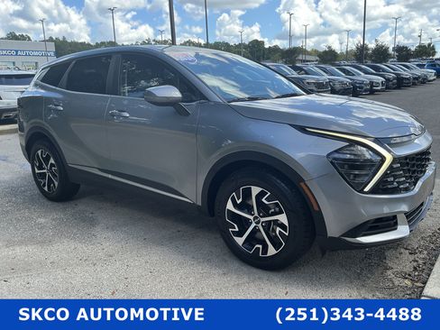 Used 2024 Kia Sportage EX FWD image 7