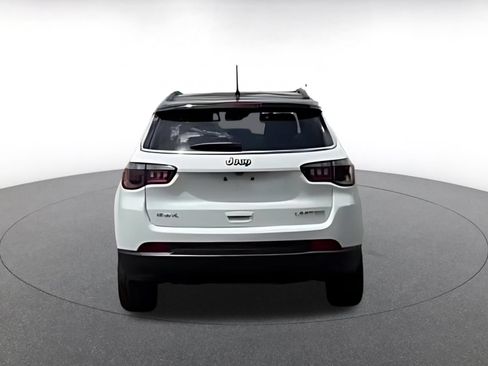 Used 2025 Jeep Compass Limited AWD/4WD image 16