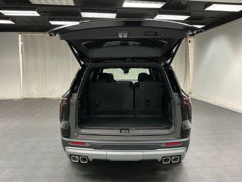New 2026 Chevrolet Traverse LT w/ Sun and Wheel Package AWD/4WD image 28