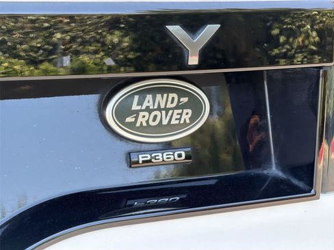 Used 2023 Land Rover Discovery HSE R-Dynamic AWD/4WD image 8