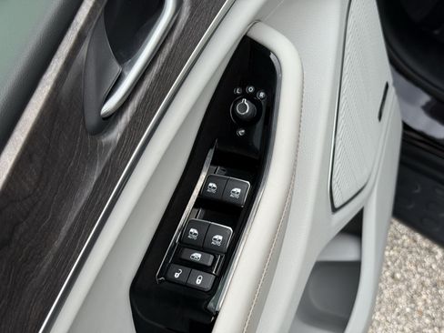 Used 2023 Jeep Grand Cherokee L Overland w/ Rear Seat Video Group I RWD image 15