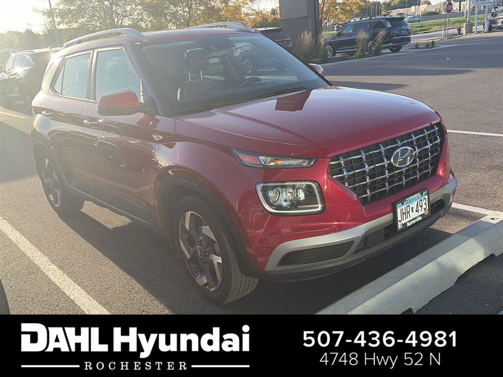 Certified 2022 Hyundai Venue Limited FWD image 1