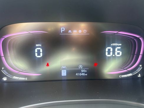 Used 2023 Kia Soul LX w/ Option Group 015 FWD image 11