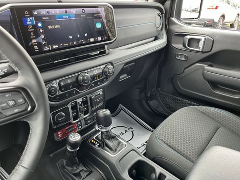 Used 2025 Jeep Wrangler Unlimited Rubicon 4xe w/ Safety Group image 27