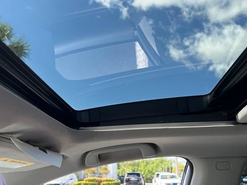 Used 2018 Honda Accord Touring image 26