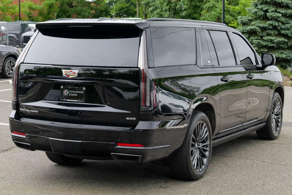 Used 2025 Cadillac Escalade ESV Sport Platinum AWD/4WD image 7