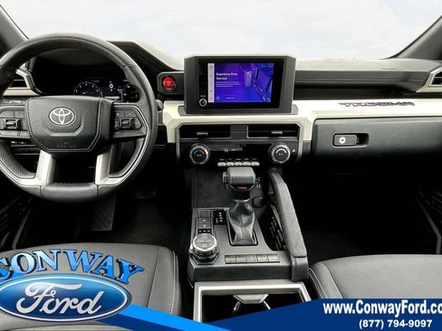 Used 2024 Toyota Tacoma TRD Off-Road image 10