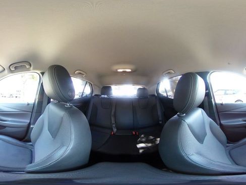 Used 2025 Buick Encore GX Preferred FWD image 38
