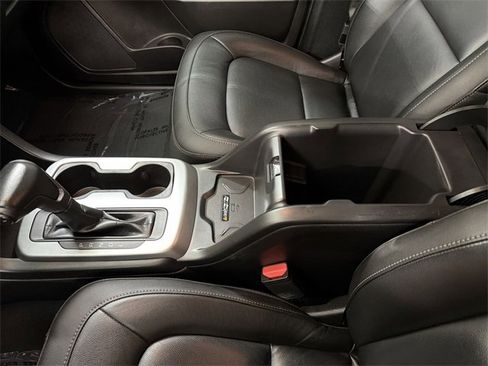 Used 2019 Chevrolet Colorado ZR2 image 23