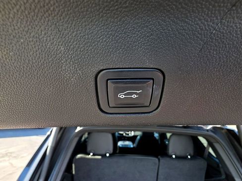 Used 2022 Chevrolet Tahoe RST w/ Luxury Package image 14