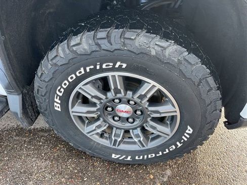 Used 2024 GMC Sierra 1500 AT4 image 22