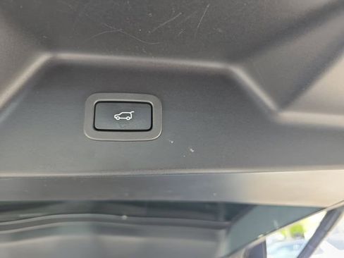 Used 2019 Land Rover Range Rover Autobiography AWD/4WD image 16