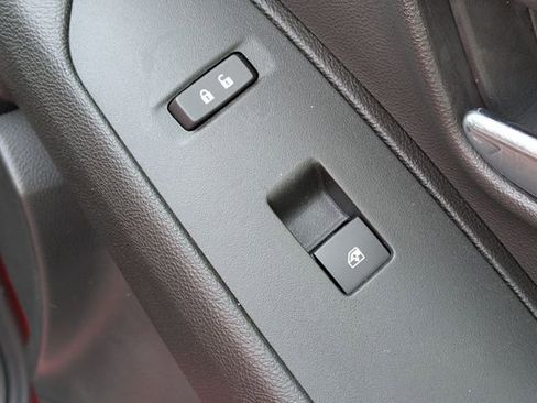 Used 2018 Chevrolet Trax LT w/ LT Convenience Package image 34