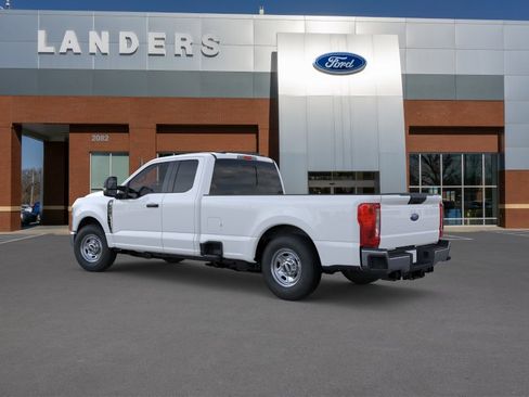New 2026 Ford F250 XL w/ XL Driver Assist Package RWD image 4