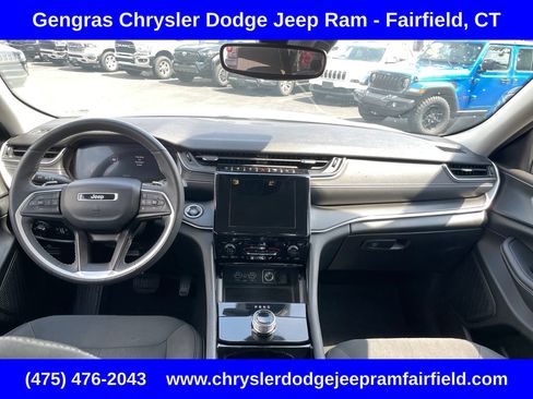 Certified 2023 Jeep Grand Cherokee Laredo w/ Luxury Tech Group I AWD/4WD image 58