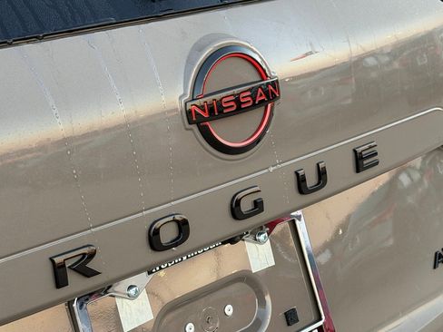 New 2026 Nissan Rogue SV image 7