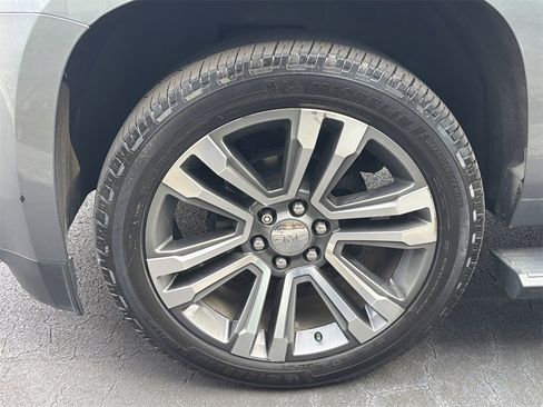 Used 2020 GMC Yukon XL Denali w/ Denali Ultimate Package image 11