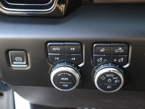 Used 2024 GMC Sierra 1500 AT4X AWD/4WD image 33