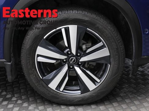 Used 2023 Nissan Rogue Platinum image 34