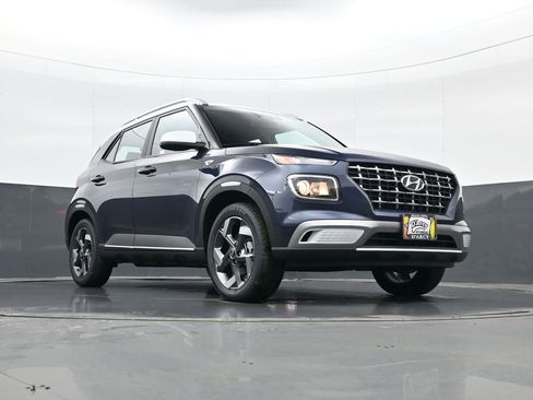 New 2026 Hyundai Venue SEL image 23